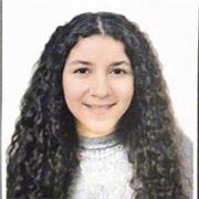 Étudiante en licence longues étrangère appliquer à l’université de Montpellier, offre des cours d’arabe aux enfants.